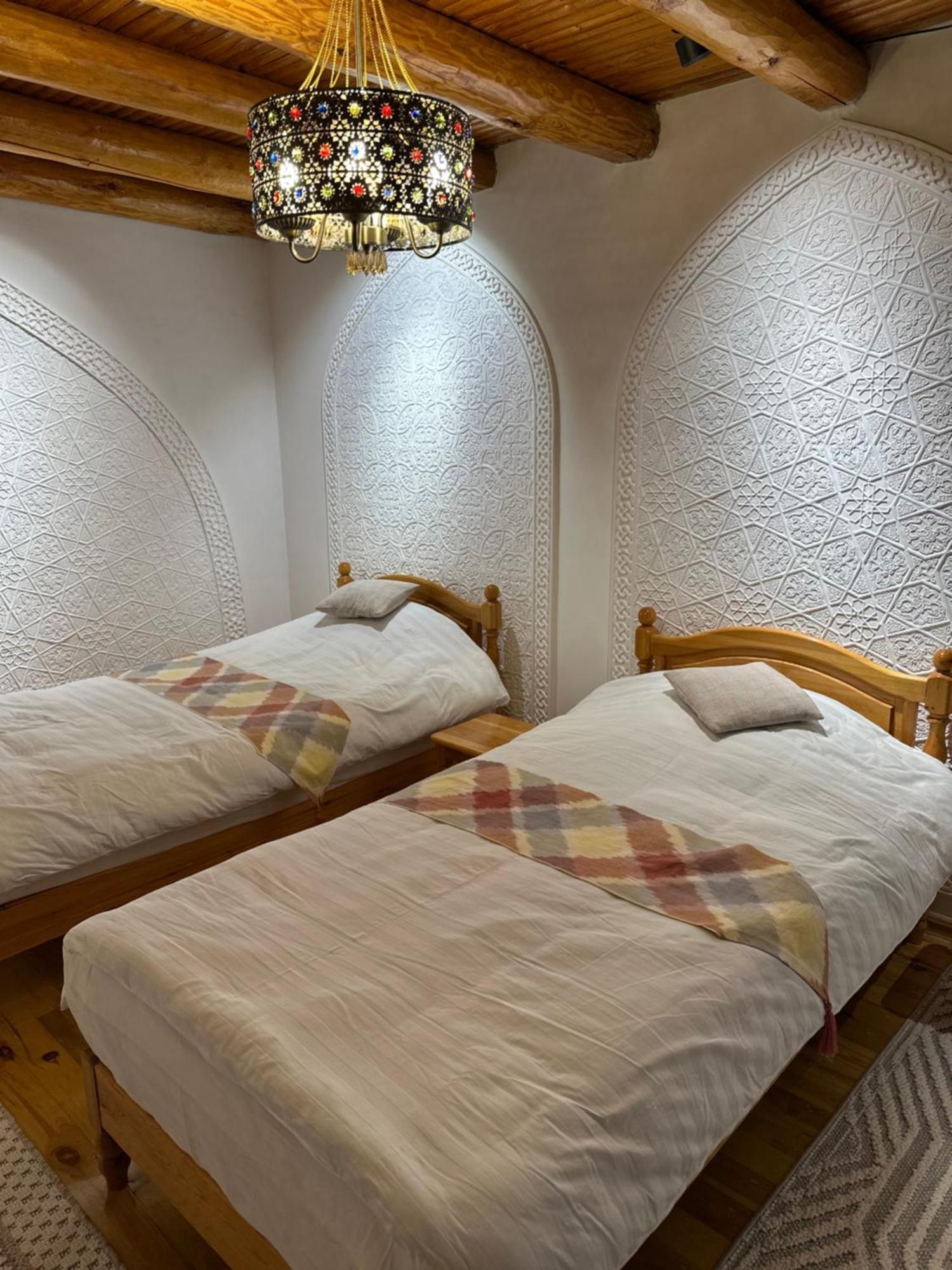 Sarrafon Guest House Bukhara Esterno foto